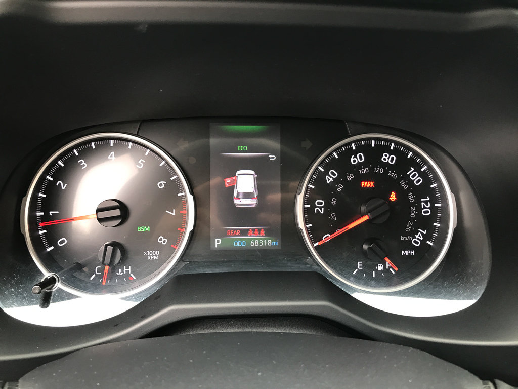 Used 2021 Toyota RAV4 XLE AWD/4WD image 14