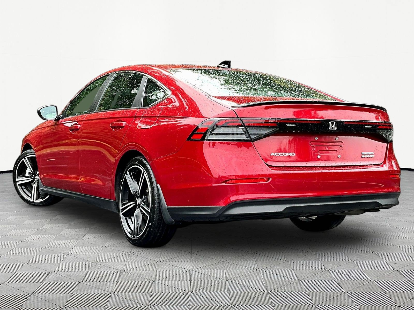 Used 2023 Honda Accord Sport image 4