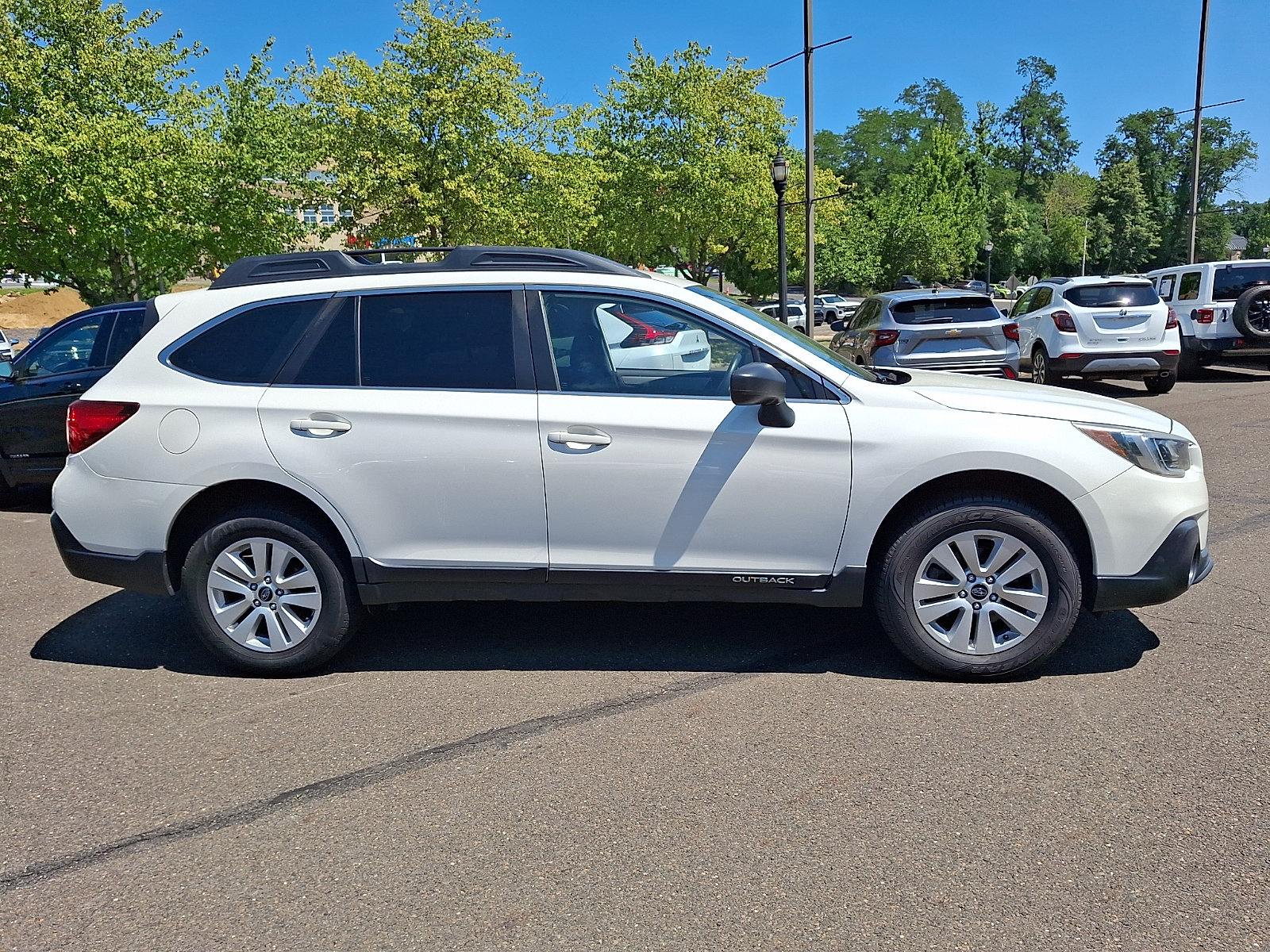 Used 2018 Subaru Outback 2.5i AWD/4WD image 7