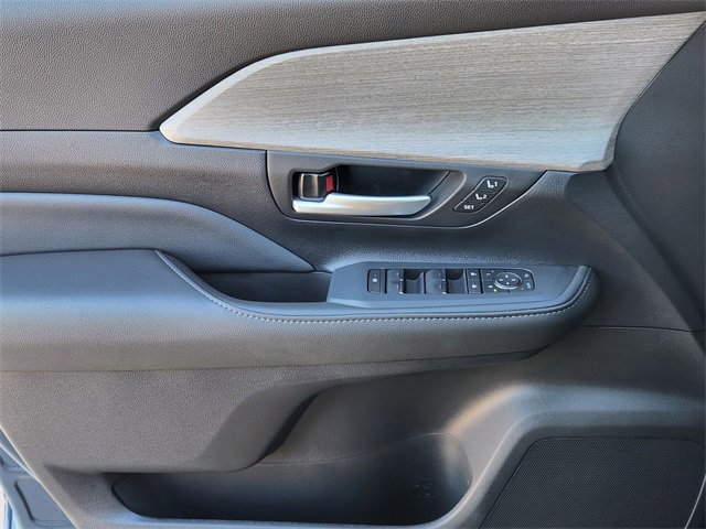 New 2026 Toyota Grand Highlander Limited image 16