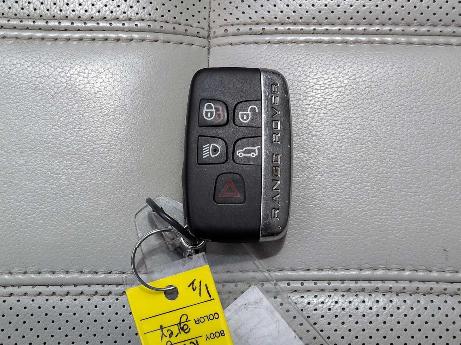 Used 2016 Land Rover Range Rover Sport SE AWD/4WD image 39