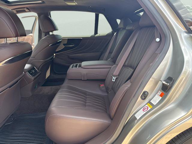 Used 2018 Lexus LS 500 w/ Interior Upgrade Package image 42