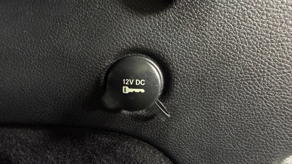 Used 2019 Jeep Grand Cherokee Altitude AWD/4WD image 14
