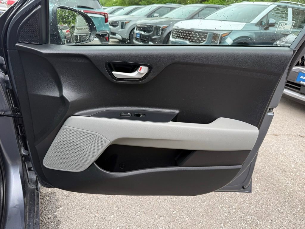 Certified 2020 Kia Rio Sedan FWD image 17