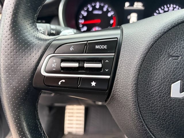 Used 2023 Kia Stinger GT-Line w/ Sun & Sound Package image 9