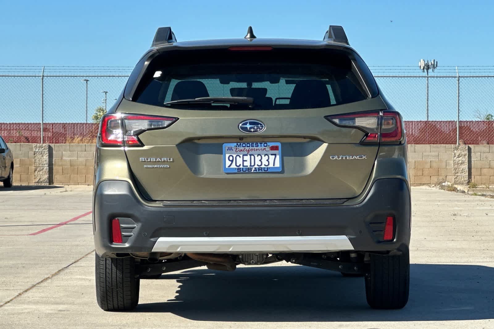 Used 2022 Subaru Outback Limited image 4