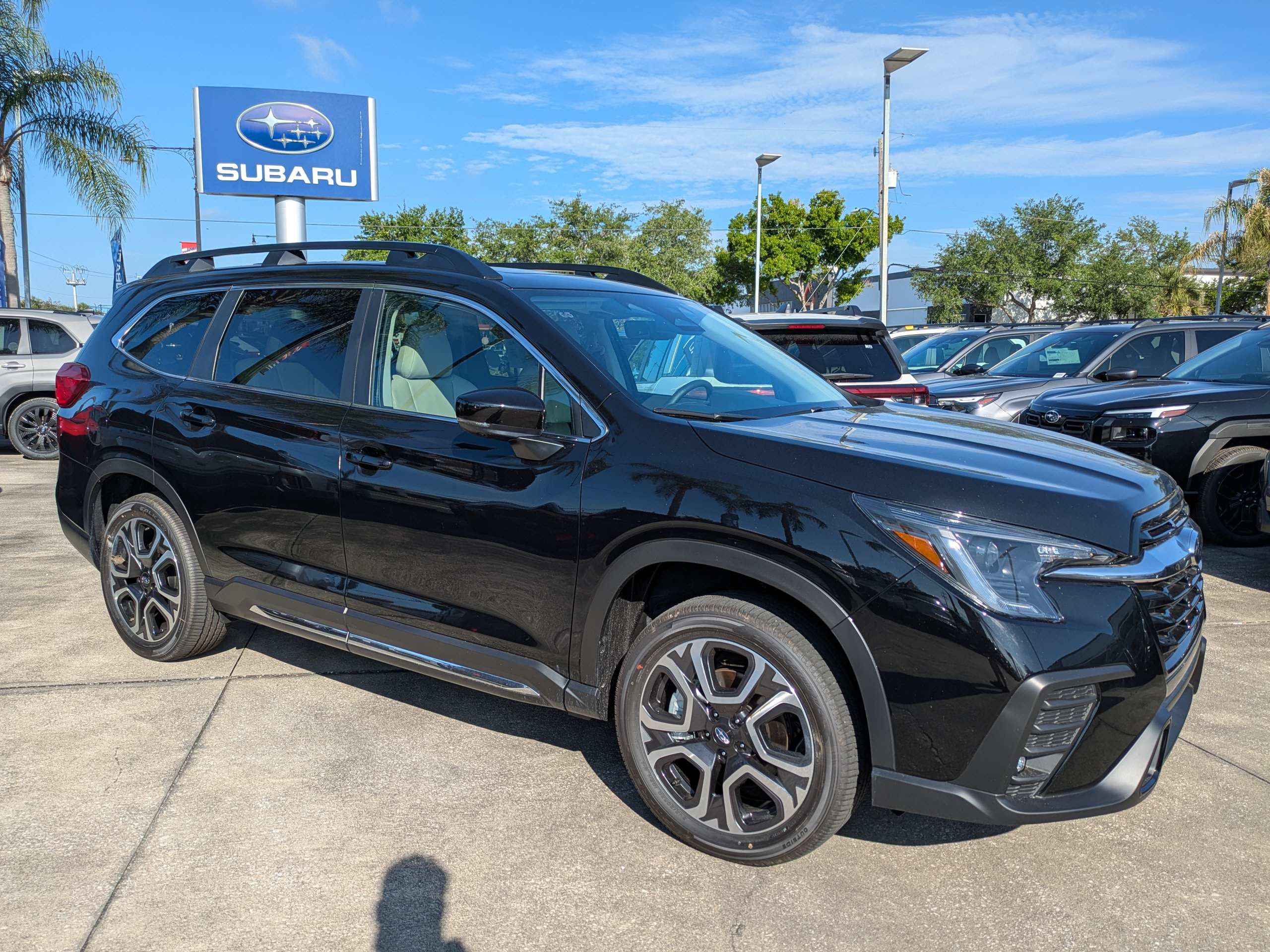 New 2026 Subaru Ascent Limited AWD/4WD image 2