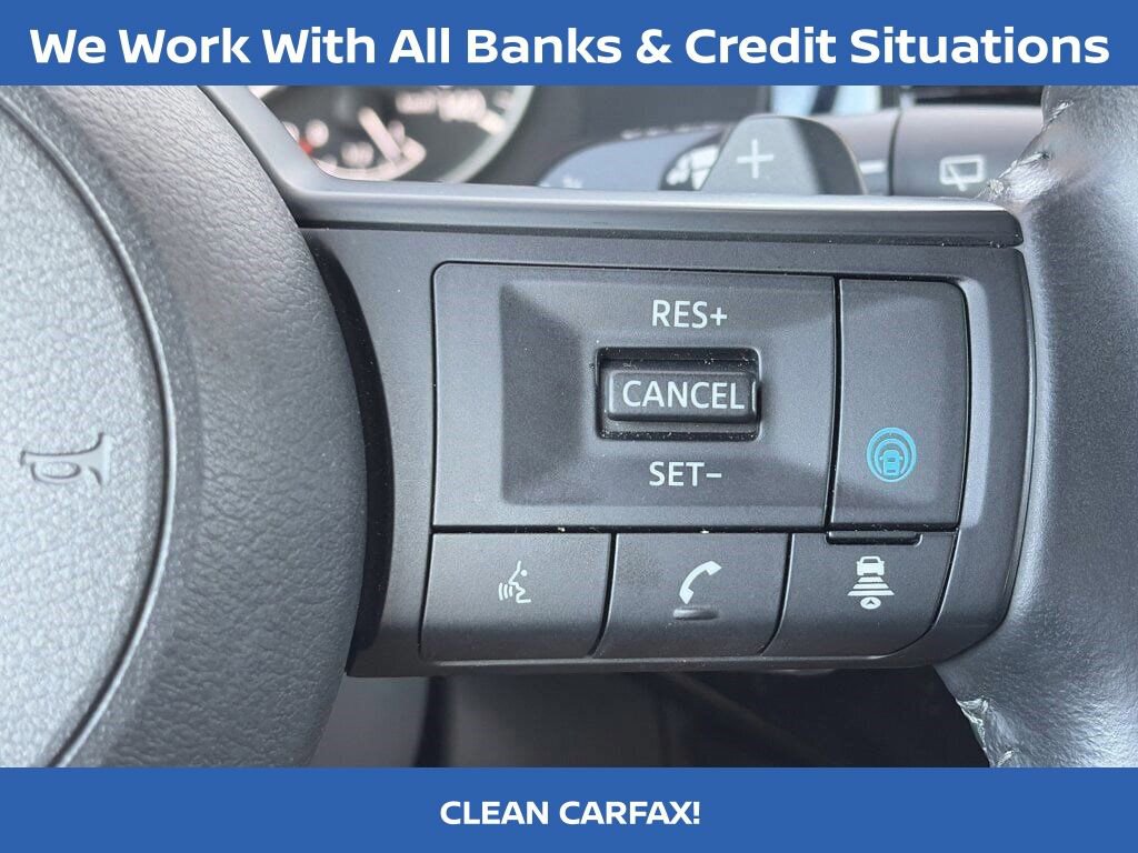 Certified 2025 Nissan Pathfinder SV image 25