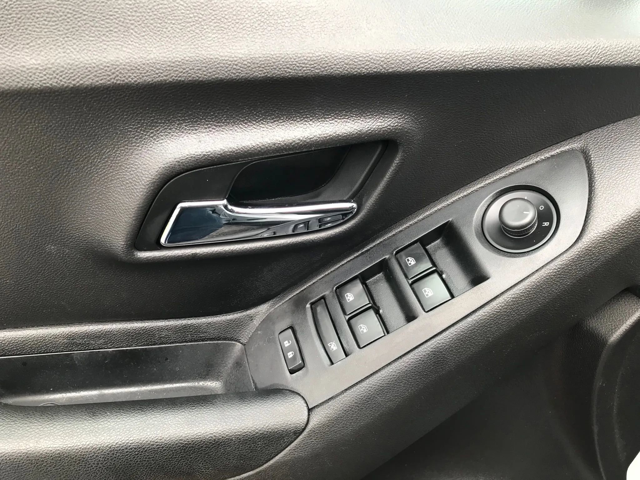 Used 2020 Chevrolet Trax LT image 11