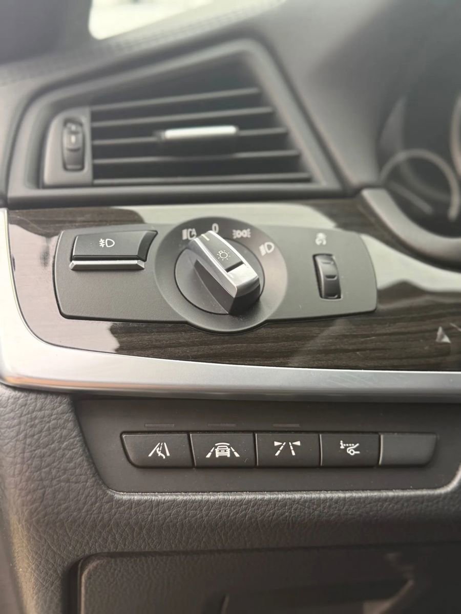 Used 2015 BMW 550i Sedan image 7