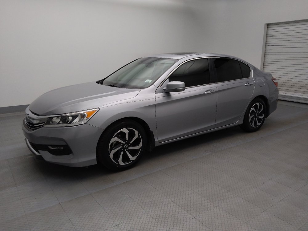 Used 2017 Honda Accord EX-L image 2