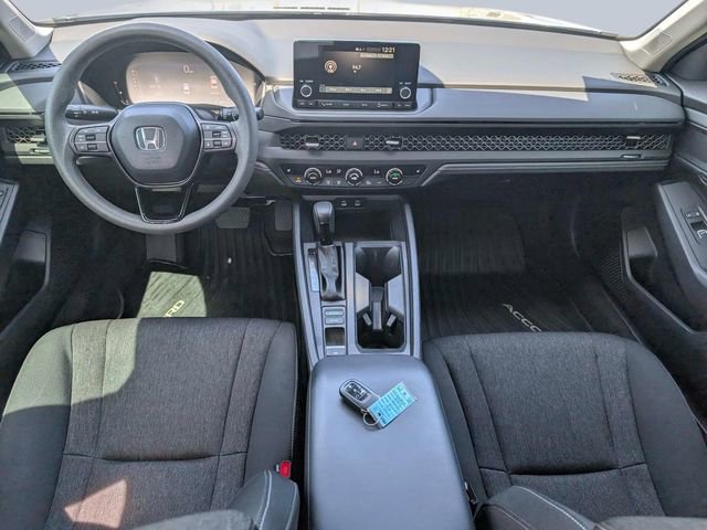 Used 2023 Honda Accord EX image 17