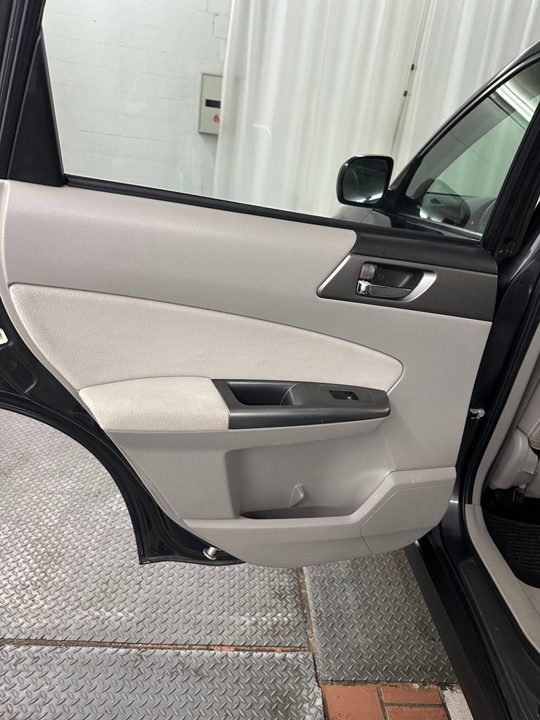 Used 2012 Subaru Forester 2.5X Limited image 23