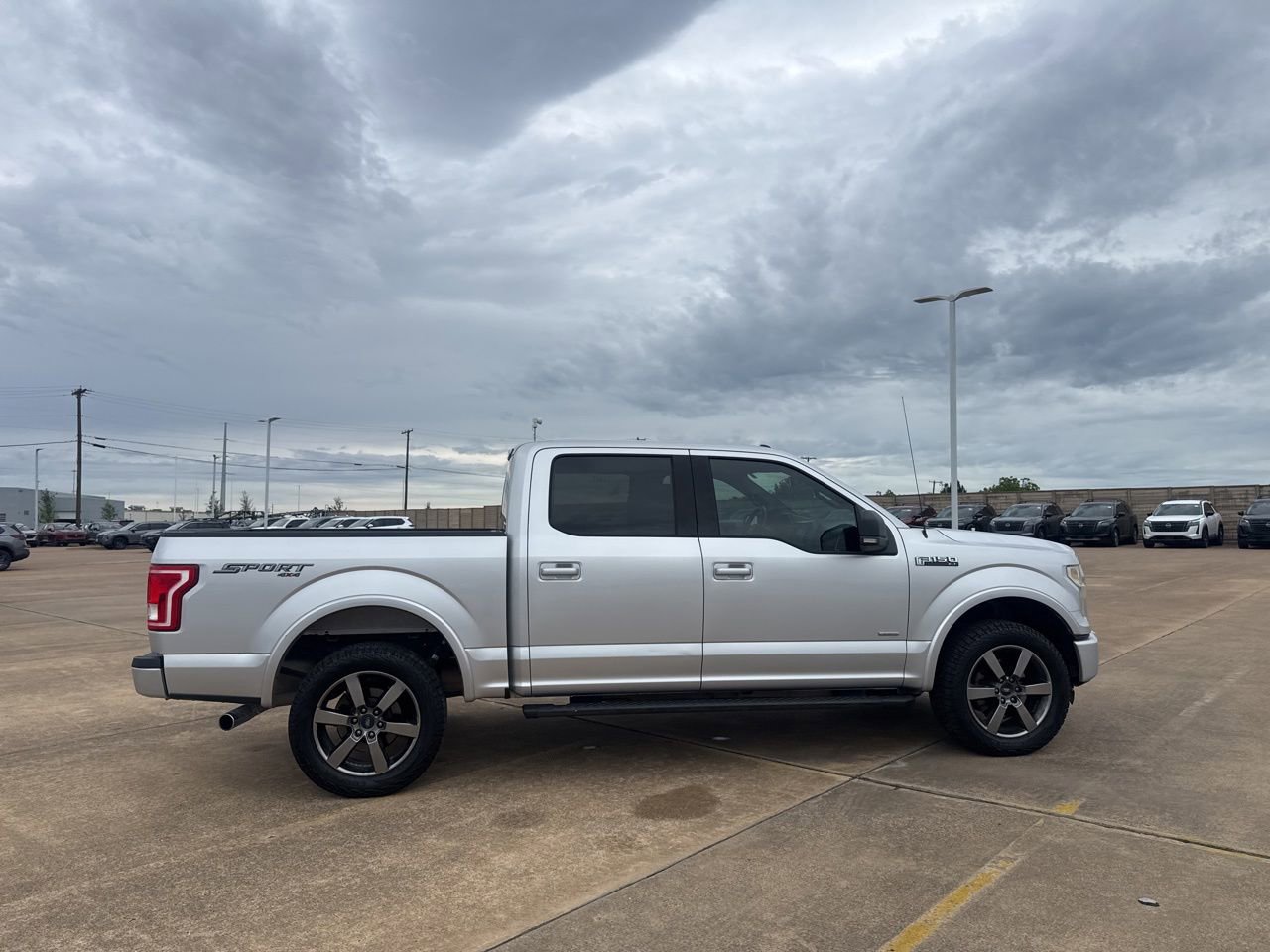 Used 2016 Ford F150 XLT w/ Equipment Group 302A Luxury AWD/4WD image 25