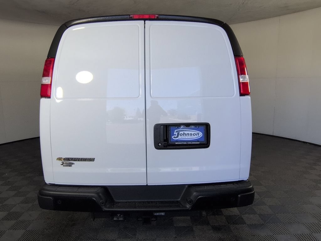 New 2026 Chevrolet Express 2500 w/ Driver Convenience Package RWD image 6