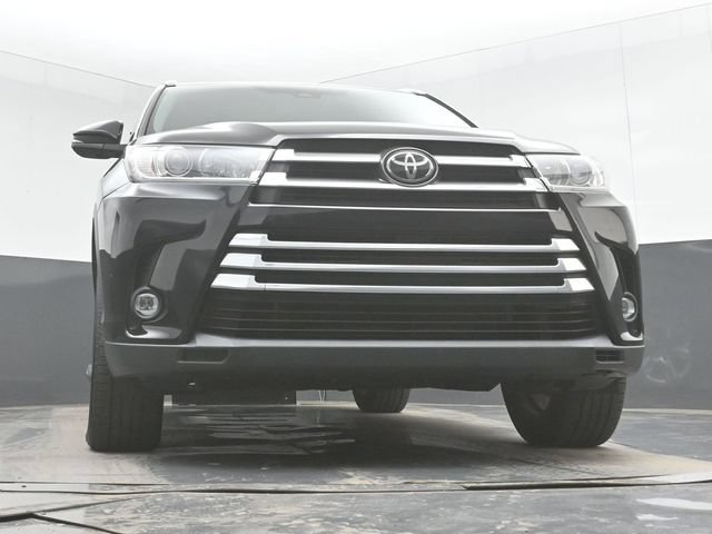 Used 2019 Toyota Highlander Limited FWD image 46