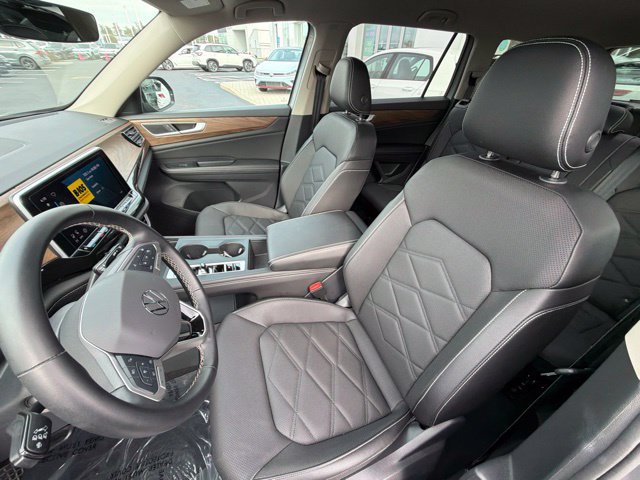 Certified 2025 Volkswagen Atlas SE AWD/4WD image 16