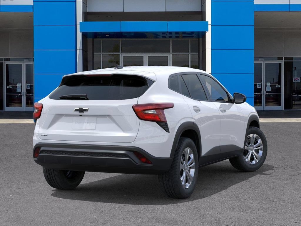 New 2026 Chevrolet Trax LS w/ Driver Confidence Package FWD image 4