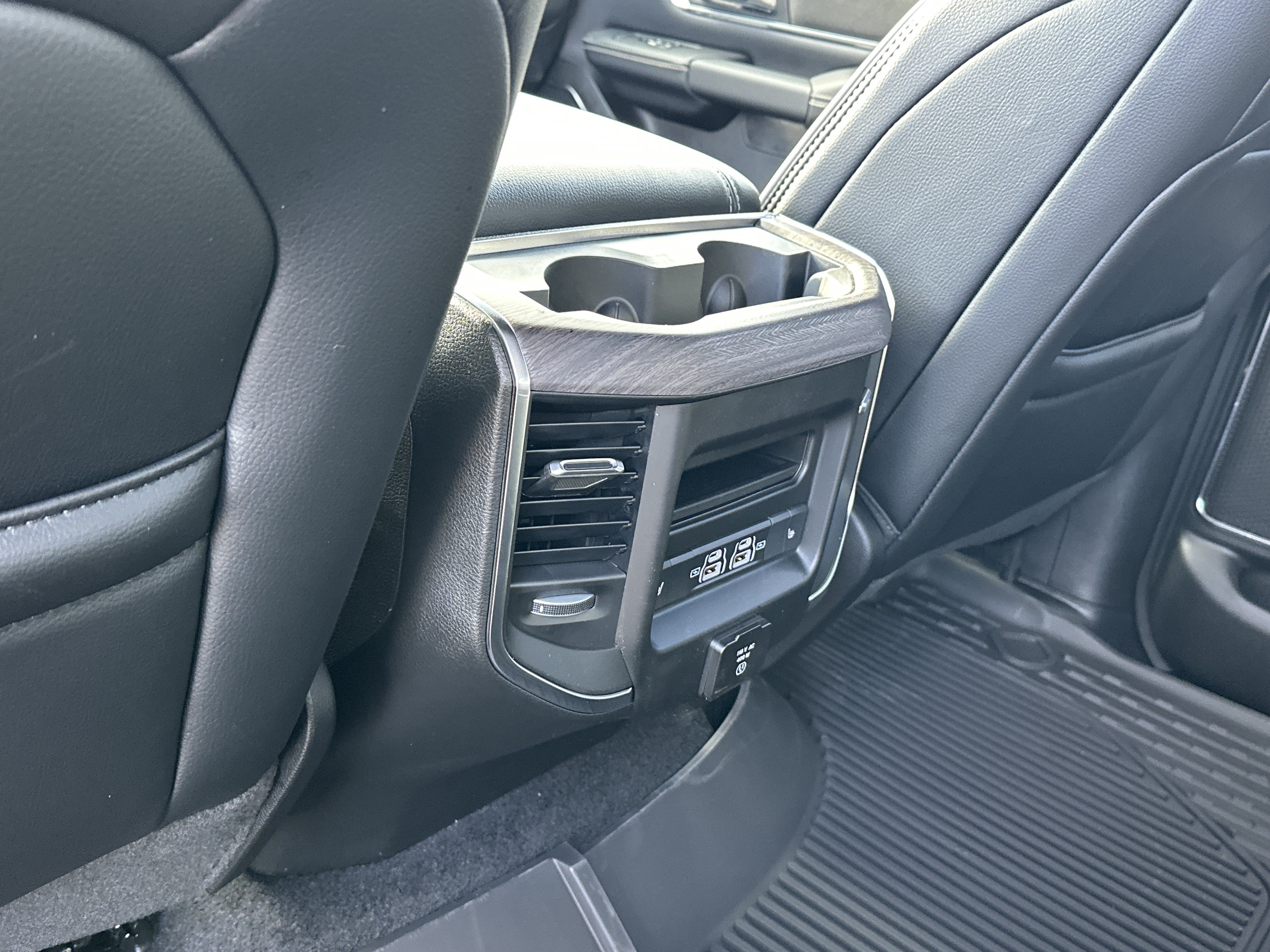 New 2026 RAM 1500 Laramie w/ Night Edition AWD/4WD image 13