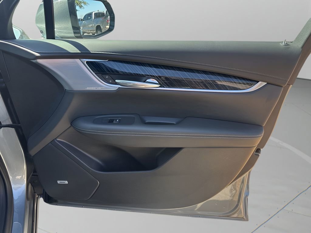 Certified 2023 Cadillac XT6 Premium Luxury w/ Technology Package image 11