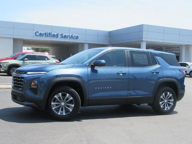 New 2026 Chevrolet Equinox LT image 2