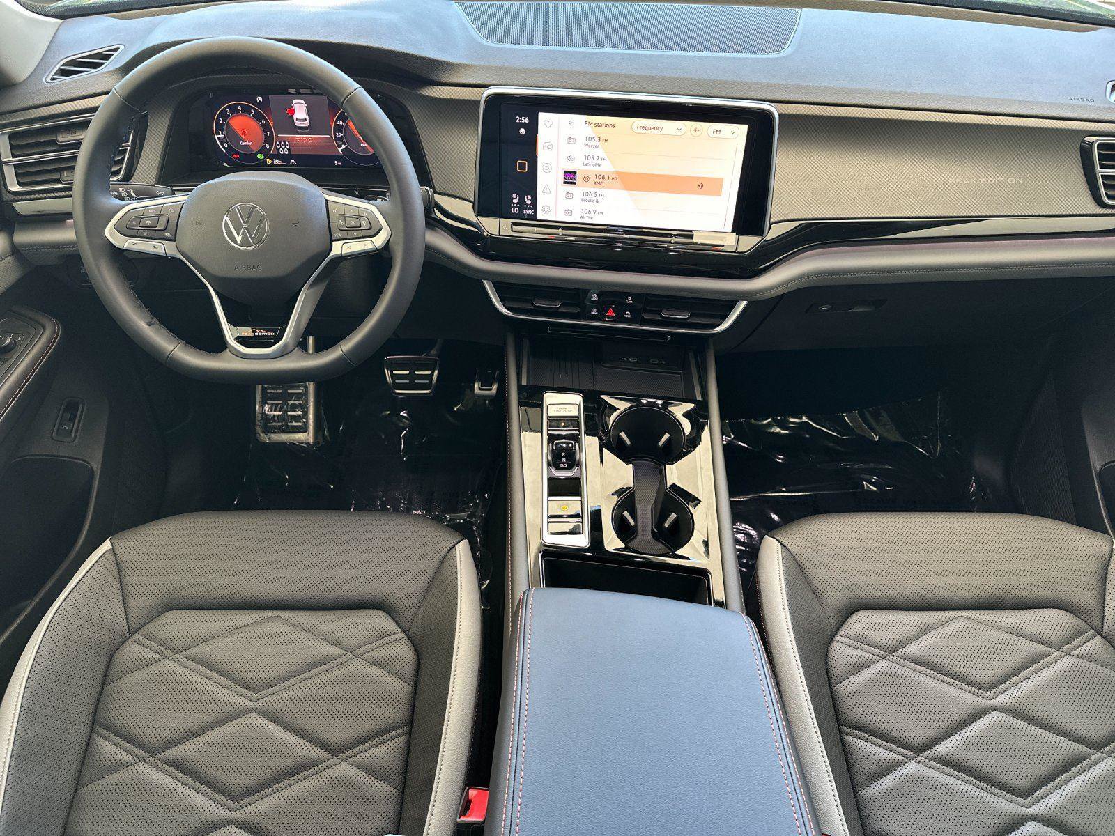 New 2026 Volkswagen Atlas Peak Edition AWD/4WD image 12