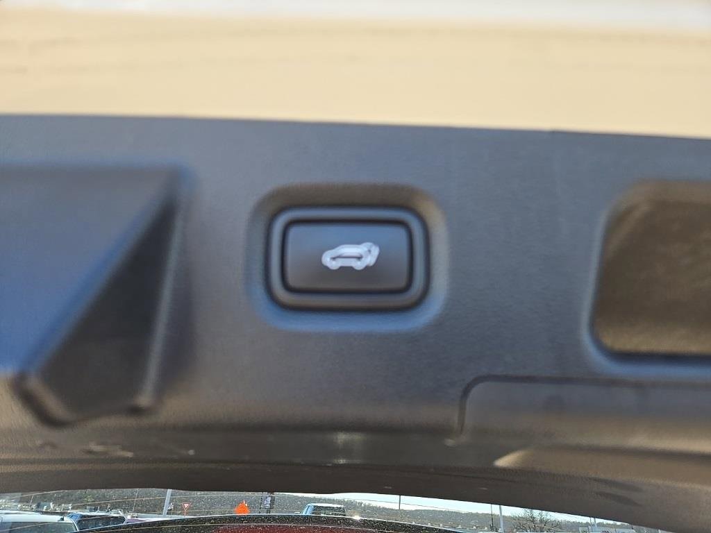 Used 2023 Hyundai Santa Fe XRT image 36