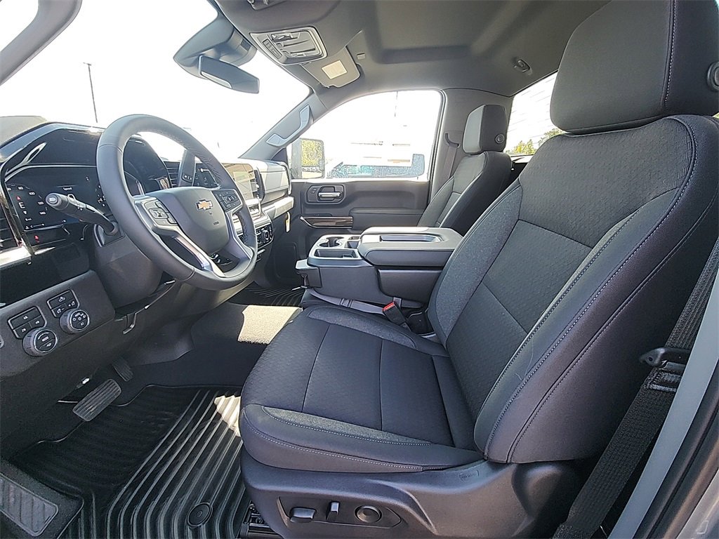 New 2026 Chevrolet Silverado 3500 LT w/ Convenience Package image 15