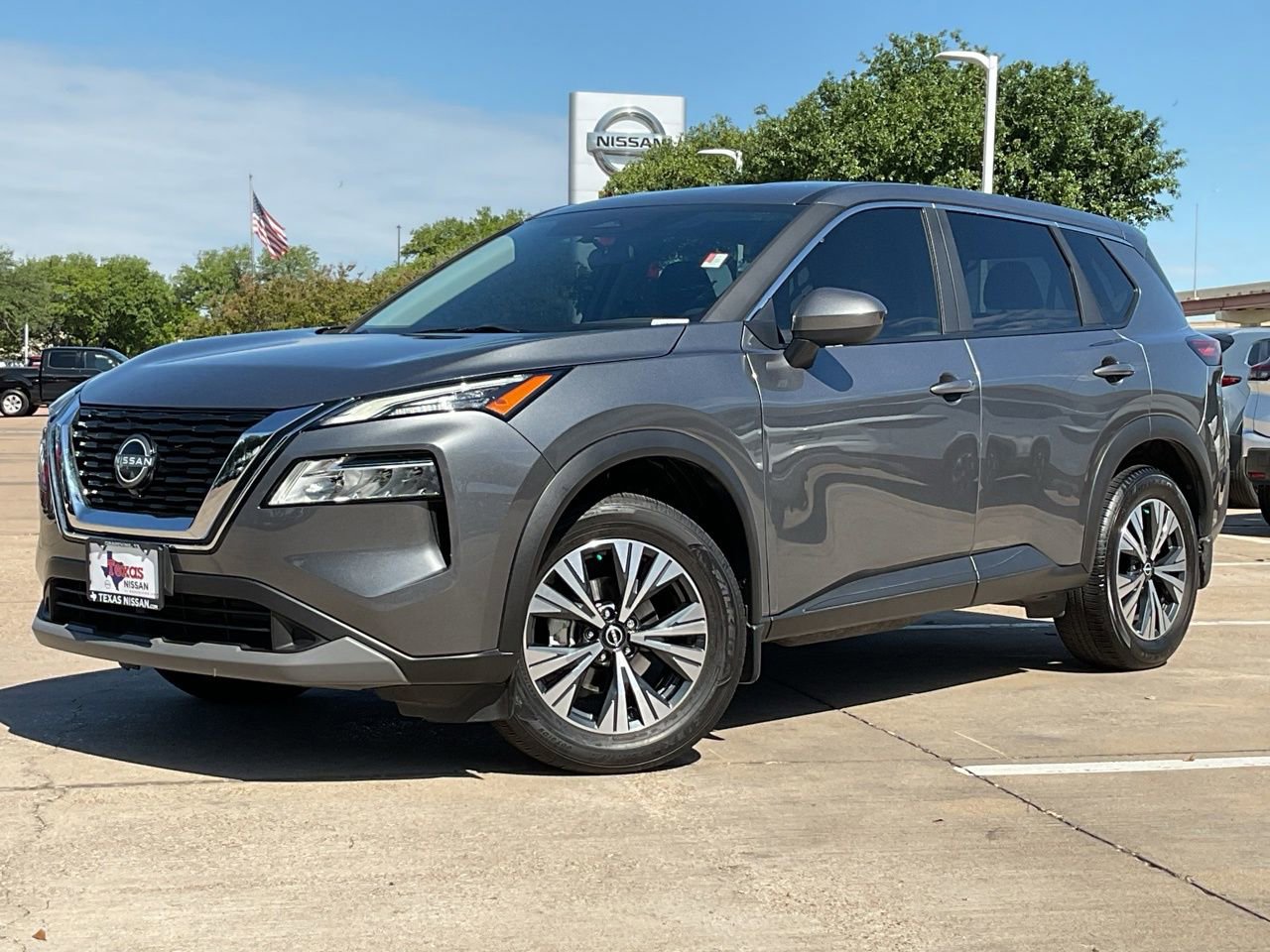 Certified 2023 Nissan Rogue SV image 2