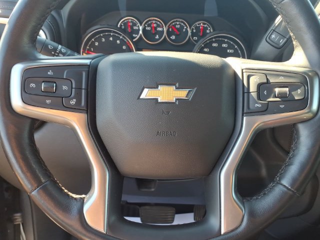 Used 2022 Chevrolet Silverado 1500 LT w/ Safety Package AWD/4WD image 13