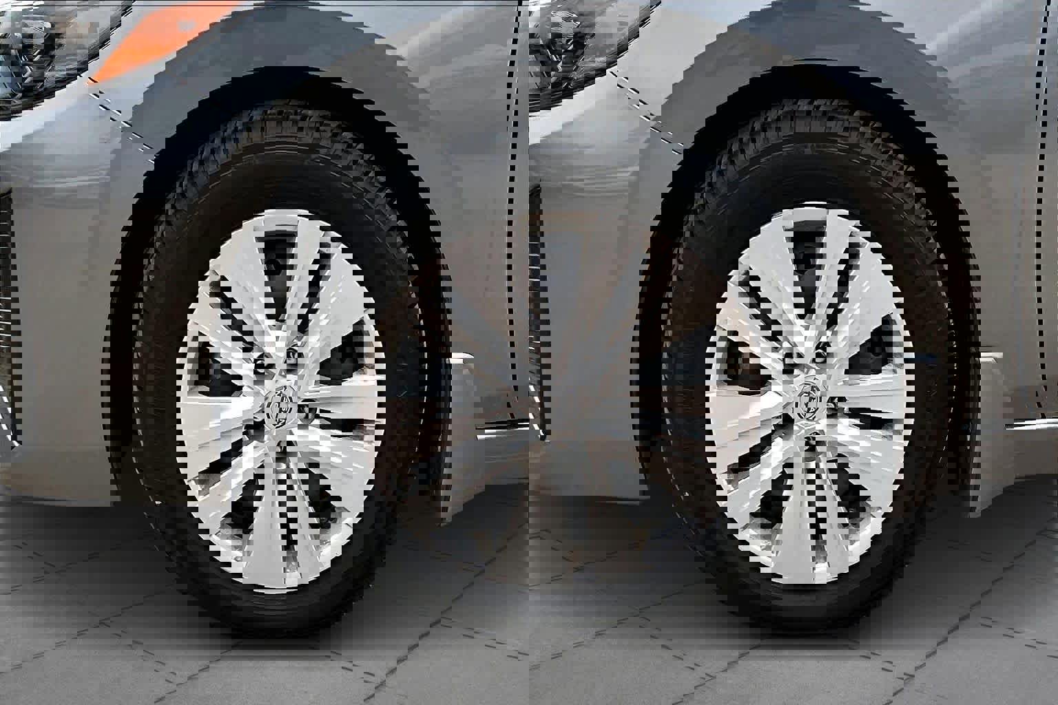 Used 2024 Nissan Sentra S image 9