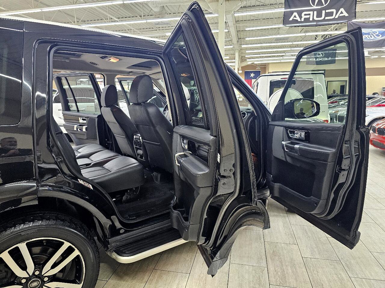 Used 2016 Land Rover LR4 HSE LUX image 13