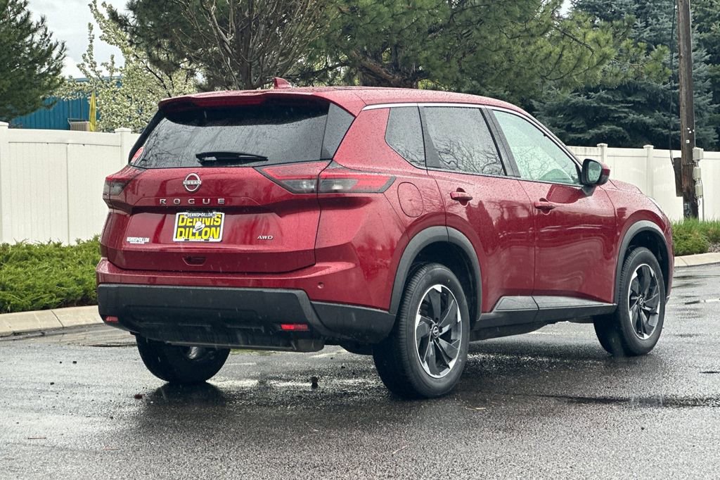 Used 2025 Nissan Rogue SV image 4