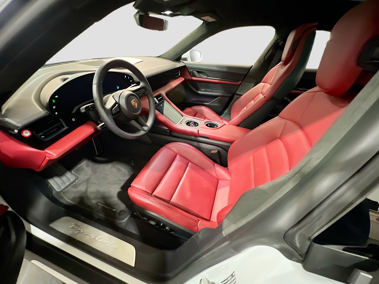 Used 2020 Porsche Taycan Turbo image 14