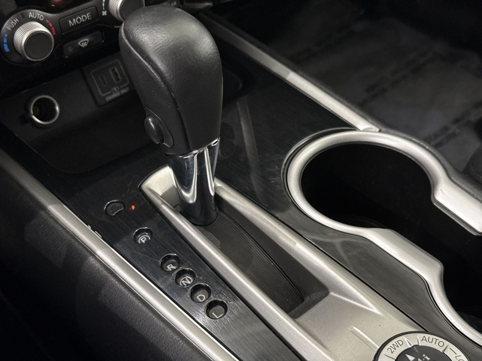 Used 2019 Nissan Pathfinder SV AWD/4WD image 23