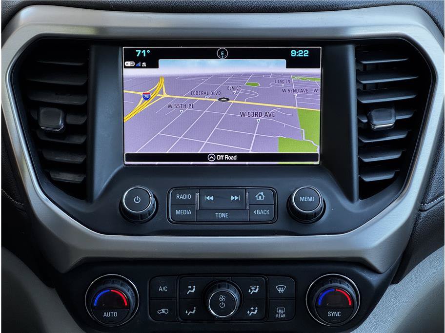 Used 2018 GMC Acadia Denali w/ Technology Package AWD/4WD image 23