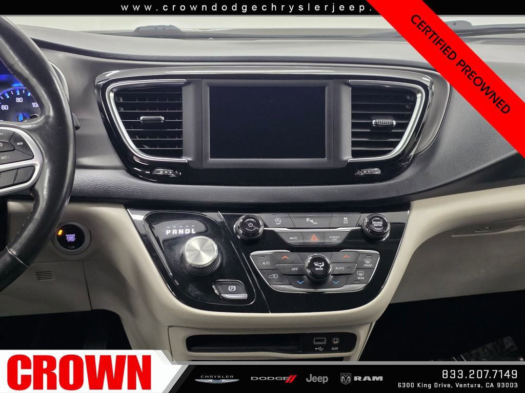 Certified 2020 Chrysler Pacifica Touring-L image 18