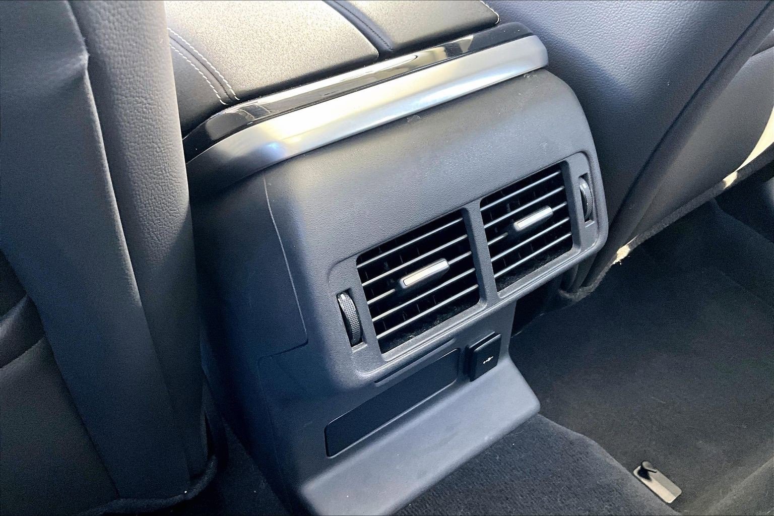 Used 2023 Land Rover Range Rover Velar S image 34