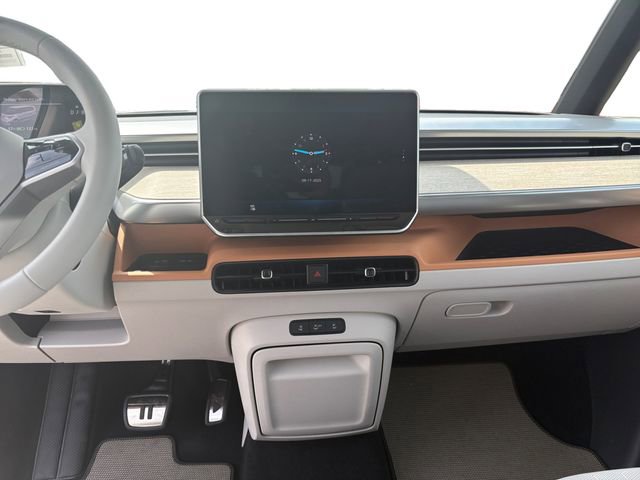 New 2025 Volkswagen ID. Buzz 1st Edition image 11