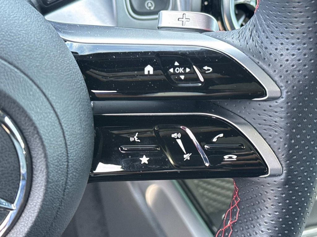 Used 2025 Mercedes-Benz GLB 250 image 24