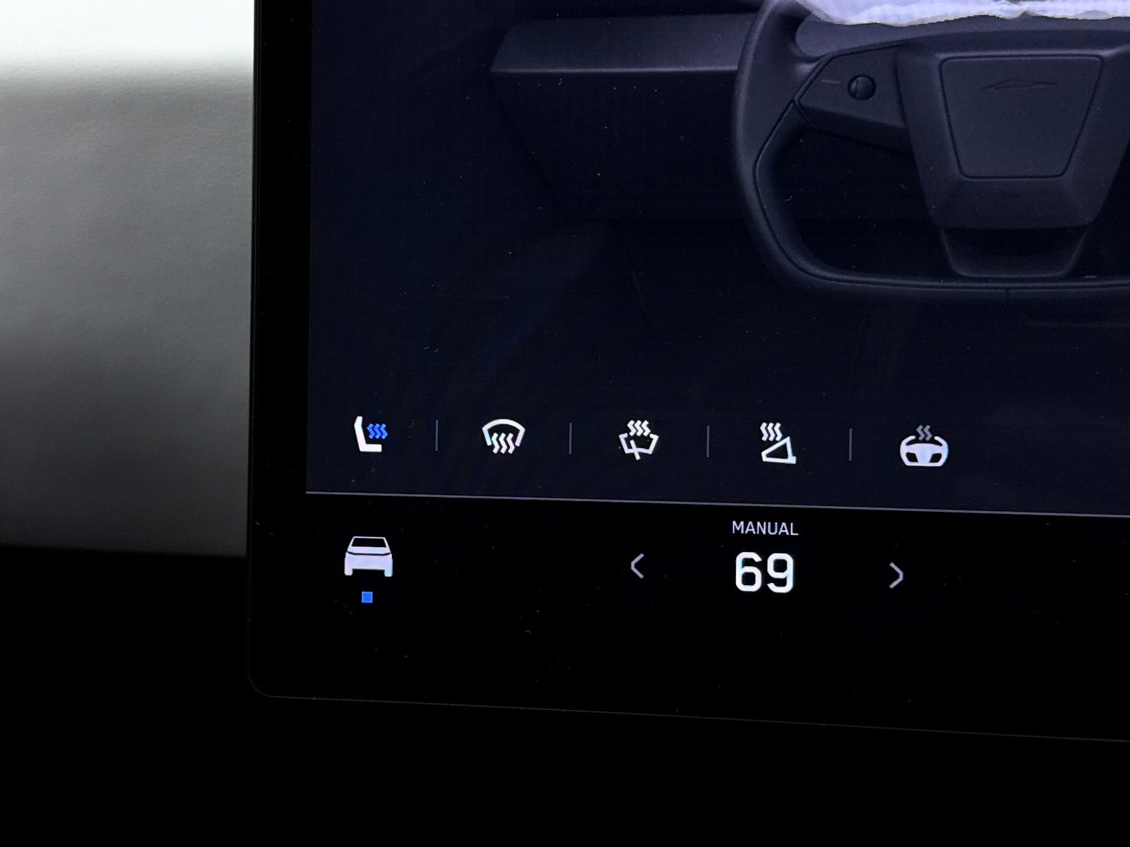 Used 2024 Tesla Cybertruck AWD Crew Cab image 27