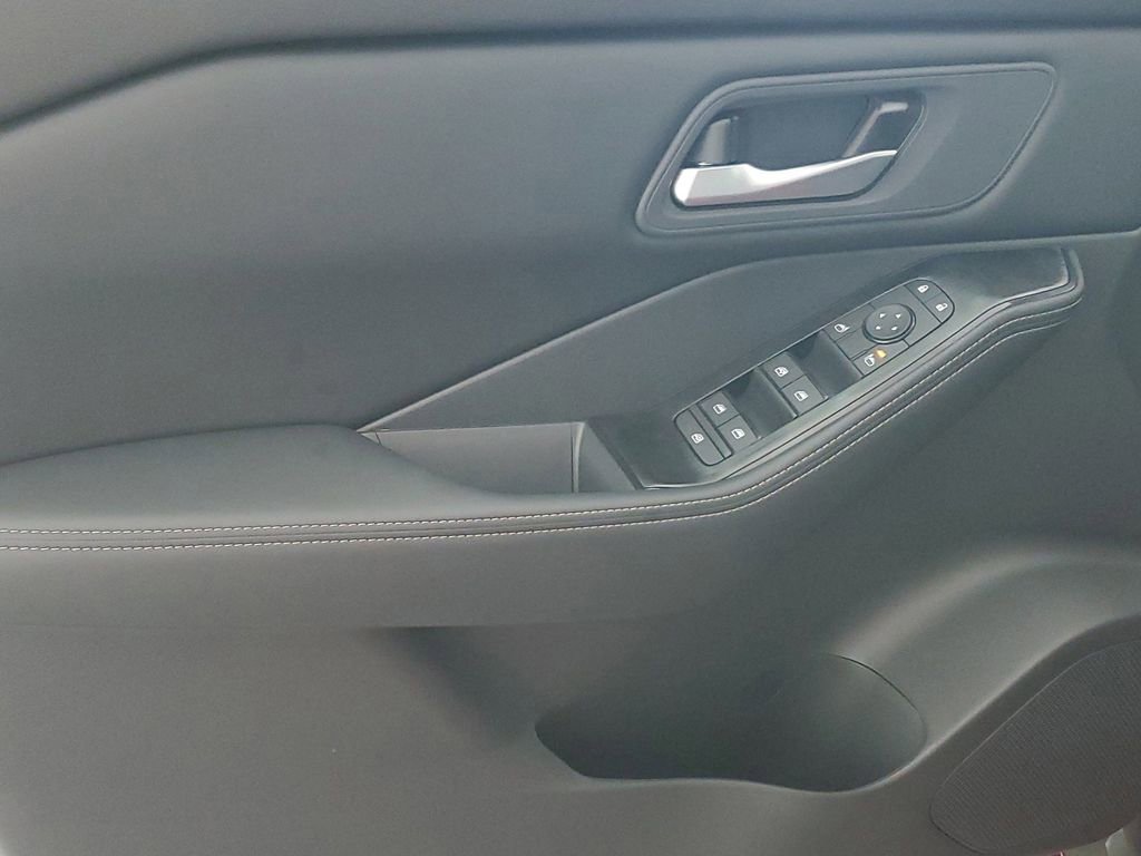 New 2026 Nissan Rogue SV image 27