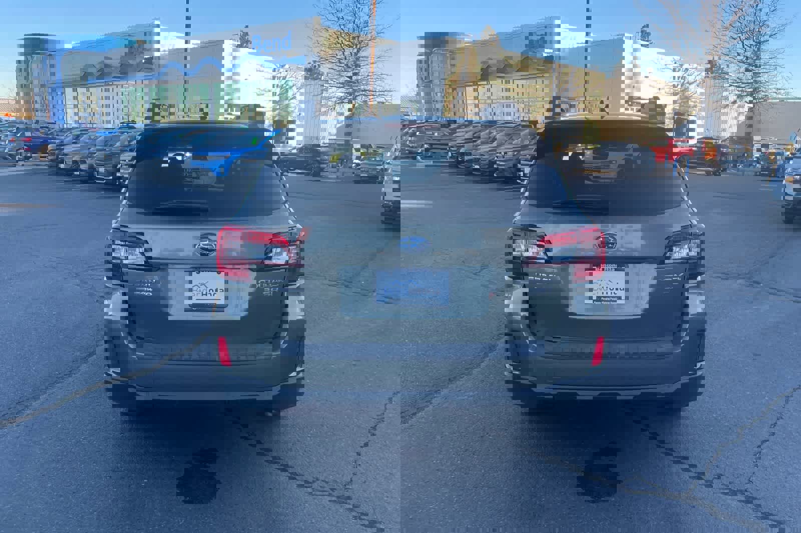 Used 2016 Subaru Outback 3.6R Limited image 7