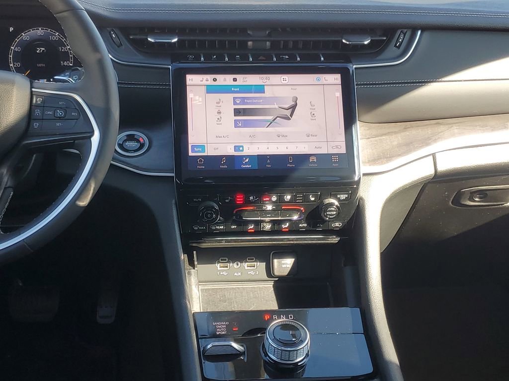 Used 2024 Jeep Grand Cherokee L Limited w/ Luxury Tech Group II image 32