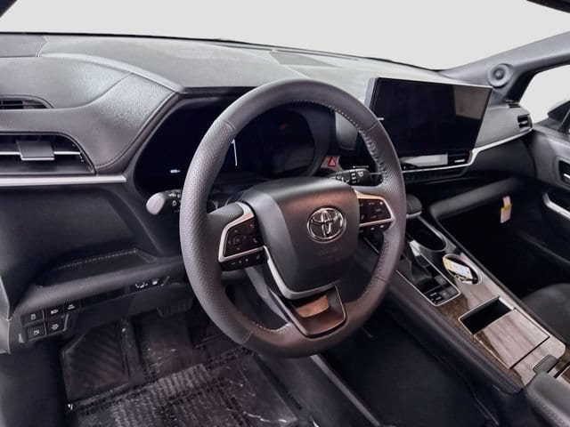 Certified 2026 Toyota Sienna Limited FWD image 10