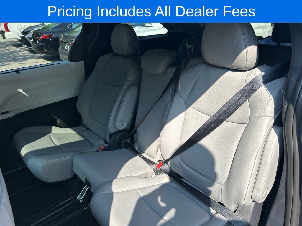 New 2026 Toyota Sienna XLE FWD image 42