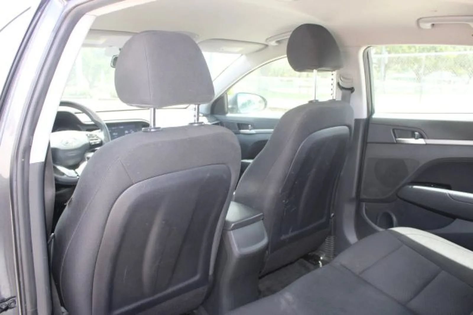 Used 2020 Hyundai Elantra SEL w/ Cargo Package (C1) FWD image 18