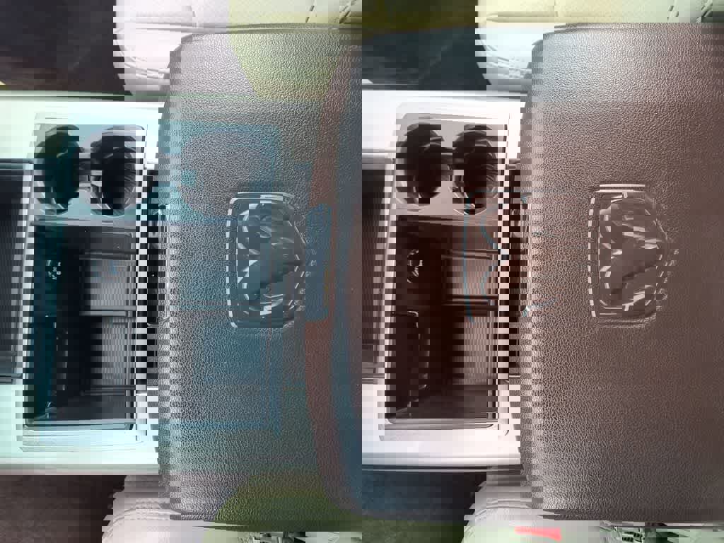 Used 2015 RAM 1500 Laramie image 20