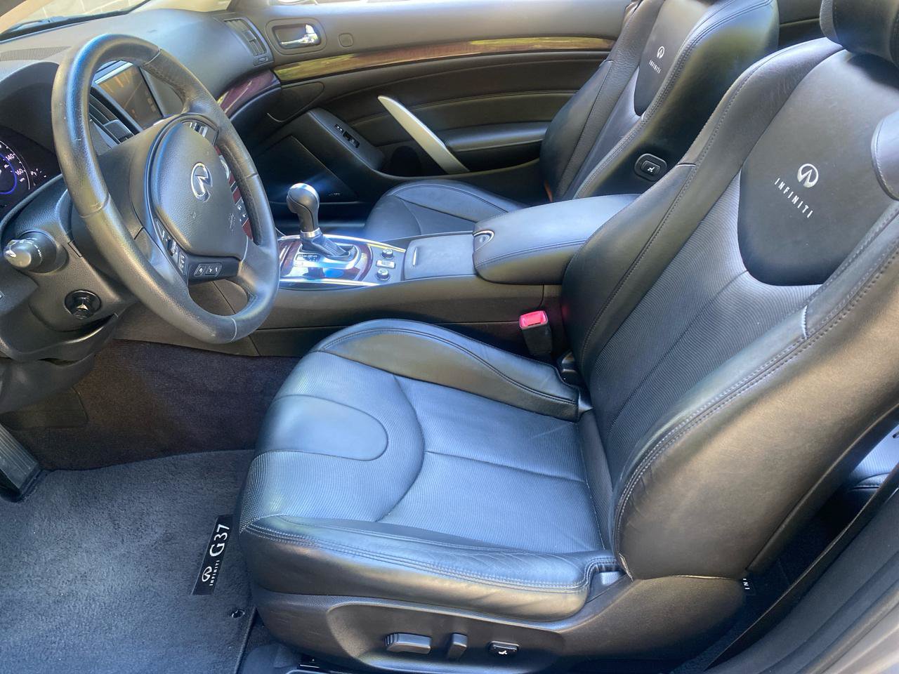Used 2013 INFINITI G37 Convertible w/ Premium Pkg RWD image 6