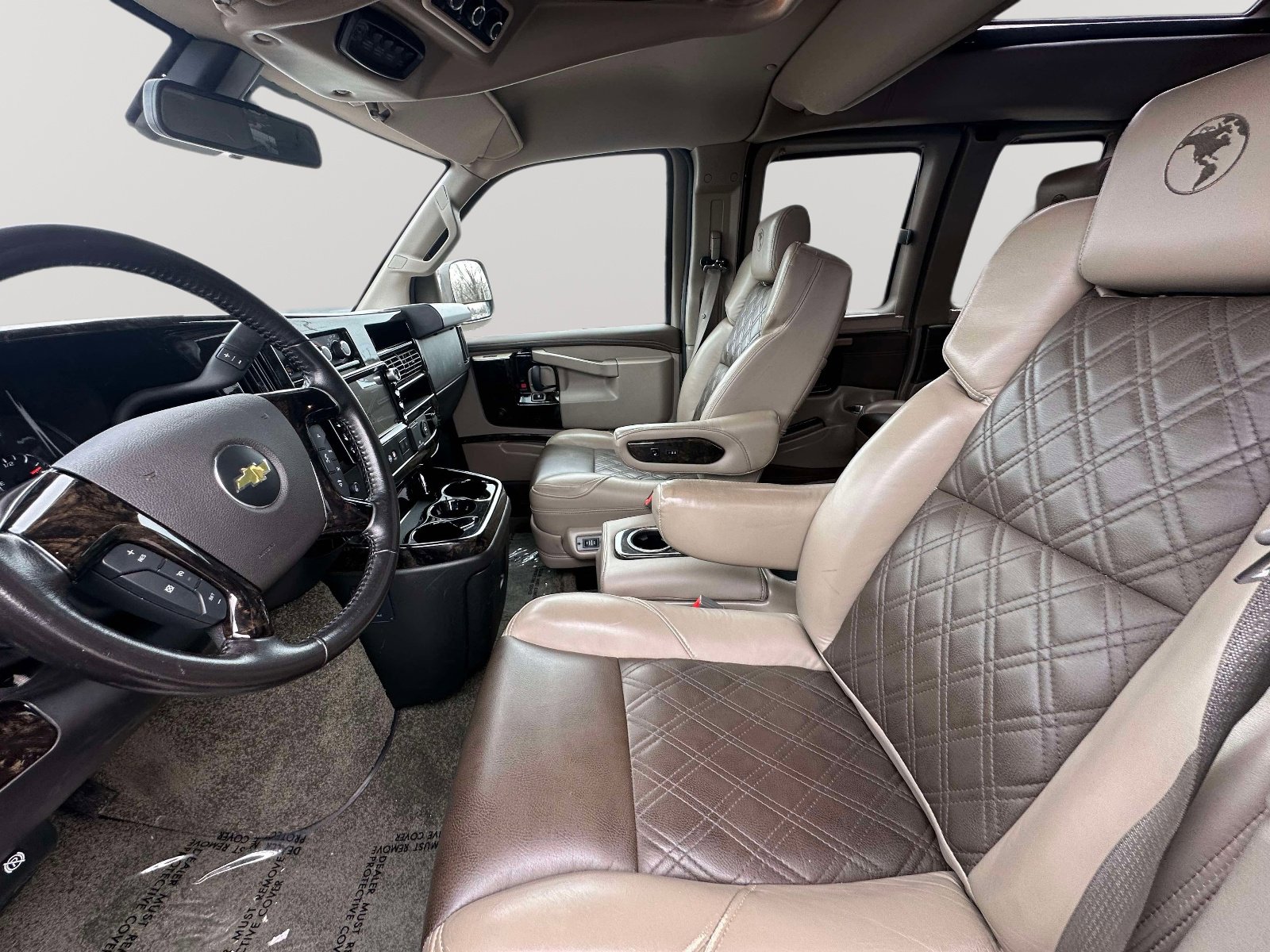 Used 2022 Chevrolet Express 2500 Extended w/ Enhanced Convenience Package image 25